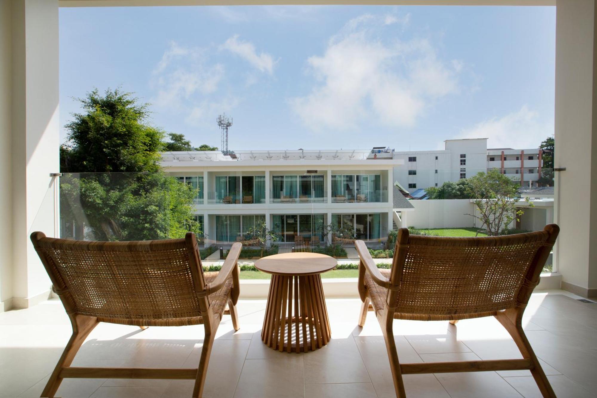 Niranapa Boutique Resort หาดกะตะ ภายนอก รูปภาพ