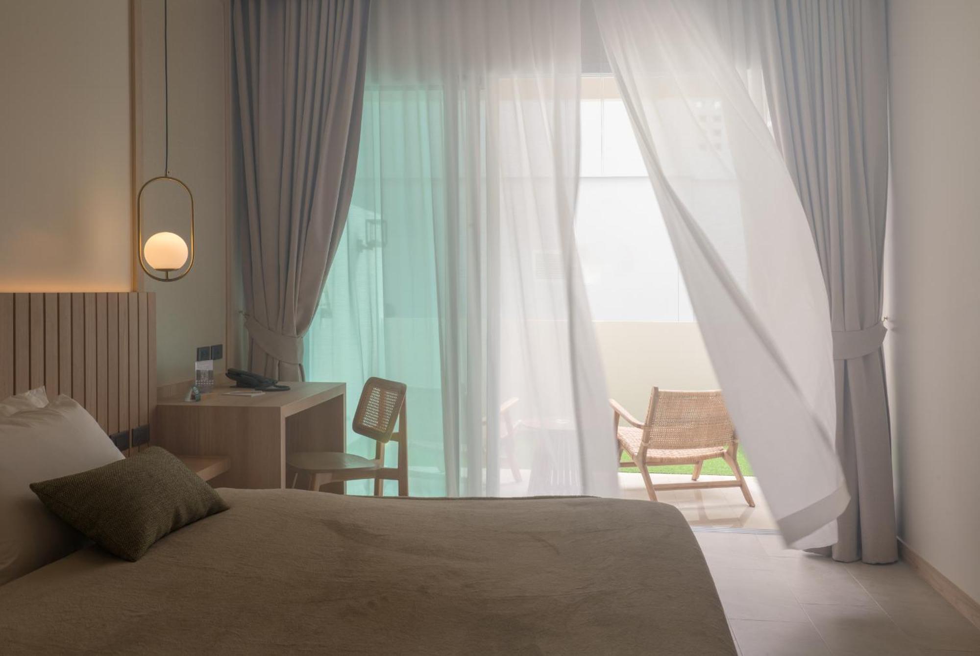 Niranapa Boutique Resort หาดกะตะ ภายนอก รูปภาพ