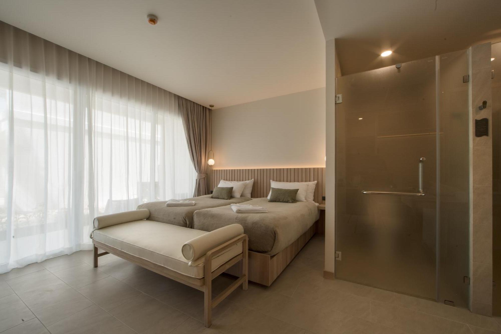 Niranapa Boutique Resort หาดกะตะ ภายนอก รูปภาพ