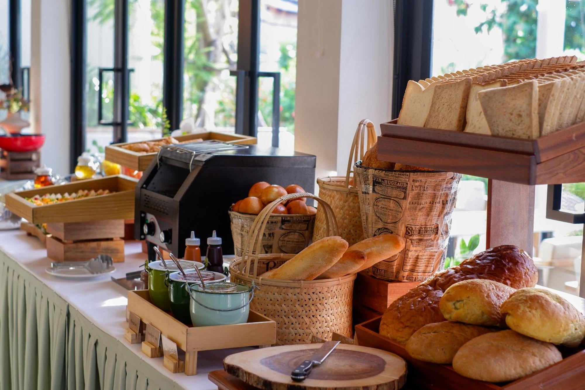 Niranapa Boutique Resort หาดกะตะ ภายนอก รูปภาพ